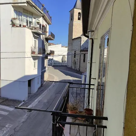 Un Rifugio Del Borgo Medievale/medieval Village *